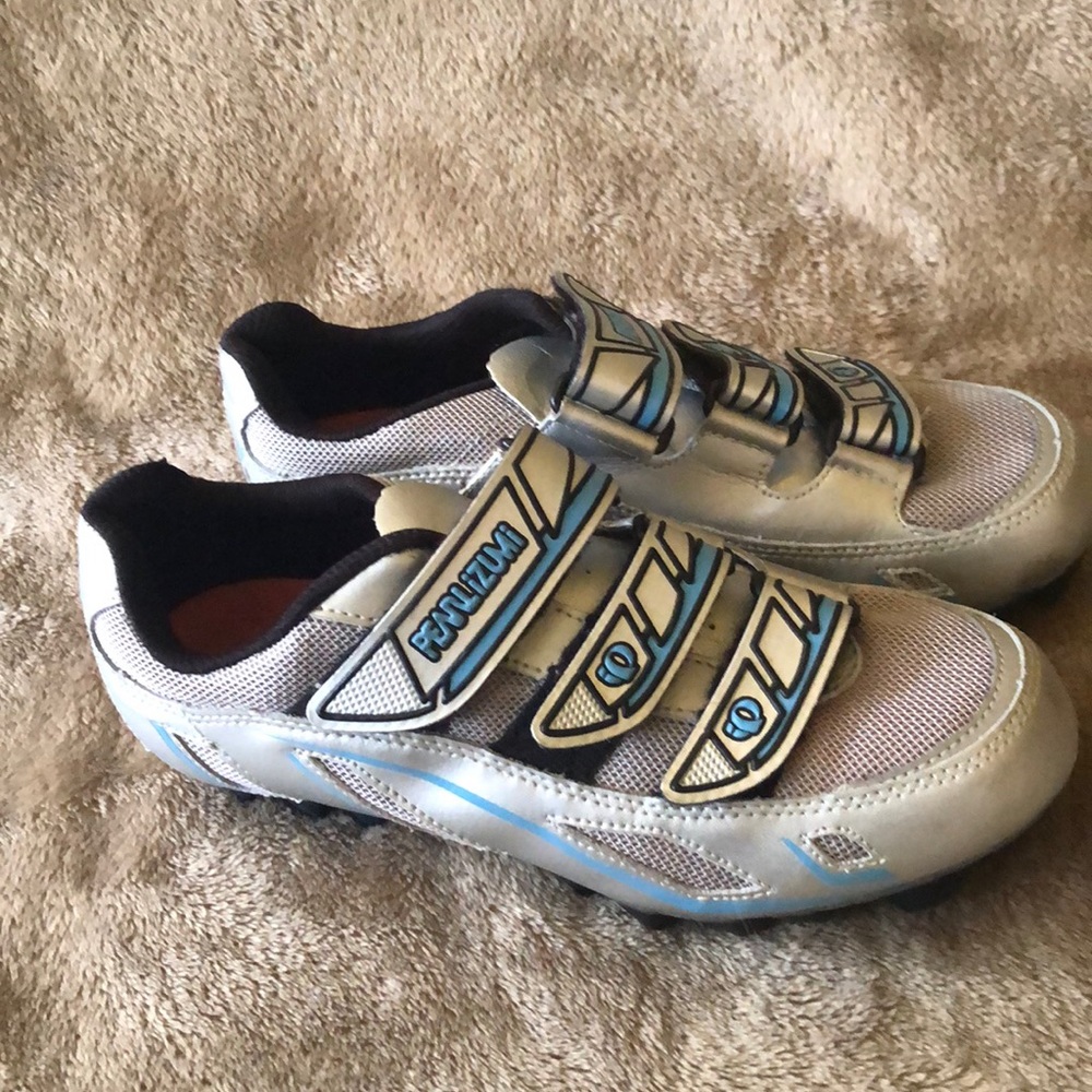Pearl Izumi clip in bike shoes